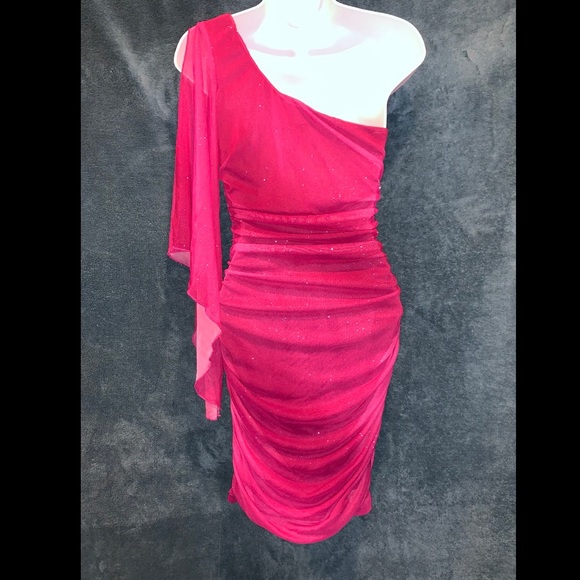 🔥 One Shoulder Dress 🔥 - Picture 3 of 3